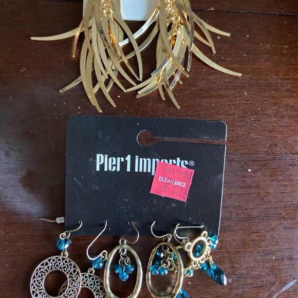 Pier 1 Jewelry - Costume jewelry